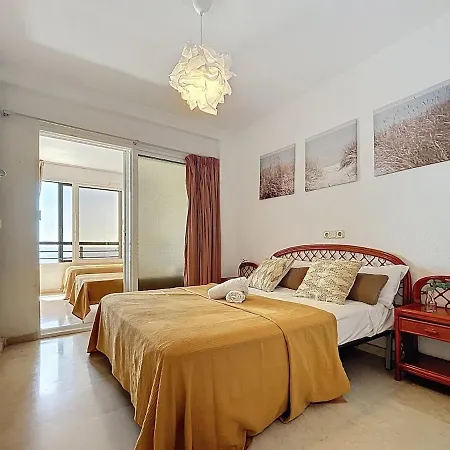 Azurea - Levante Beachfront * Бенидорм