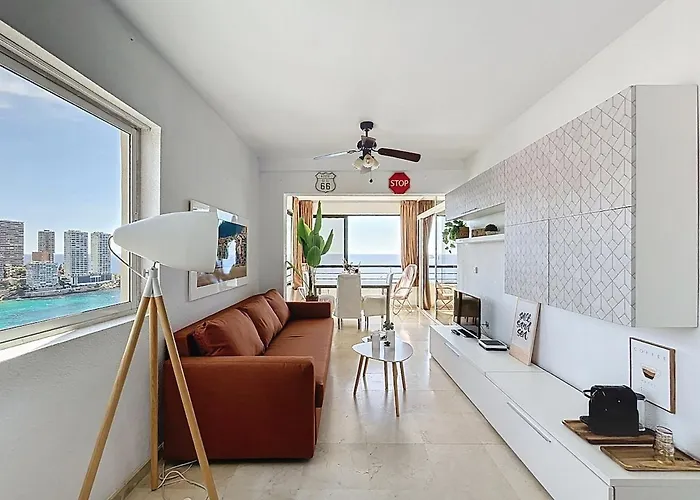 Azurea - Levante Beachfront Benidorm
