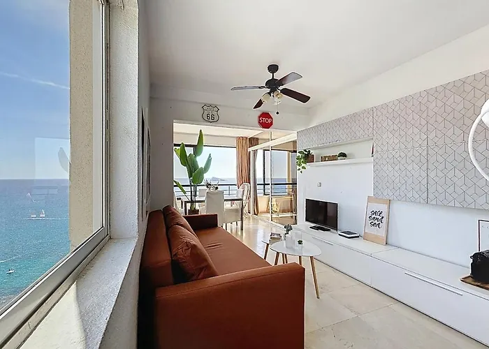 Azurea - Levante Beachfront Apartamento